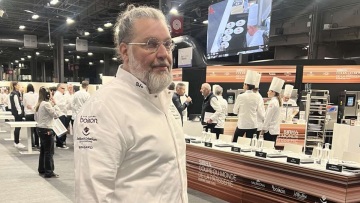 Δημήτρης Οικονομίδης: «Η ζαχαροπλαστική δεν είναι εύκολη πίστα»