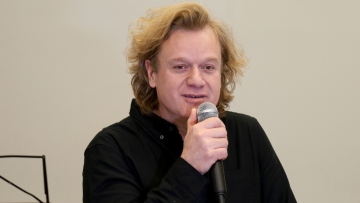 Πέτρος Γαϊτάνος: Η Eurovision δεν κάνει καλό στους νέους, στηρίζει τις κακίες και όχι τις αρετές