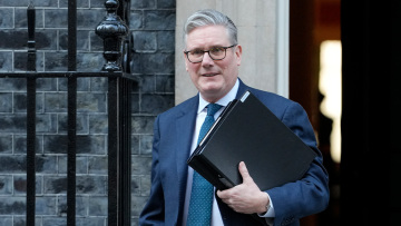 Το «καρφί» Στάρμερ στον Τραμπ: «Οι αποφάσεις για το συμφέρον της Βρετανίας είναι αποφάσεις που λαμβάνει ο πρωθυπουργός της»