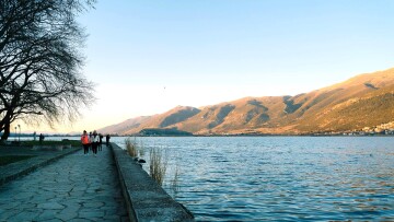 Ιωάννινα: Ένας πλήρης οδηγός εμπειριών για την πόλη της ιστορίας, των θρύλων και των παραδόσεων