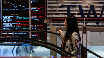 Ο πόλεμος βυθίζει τις ασιατικές αγορές: Σε ελεύθερη πτώση ο νοτιοκορεατικός Kospi με διψήφιες απώλειες
