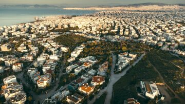 Δύο διαμερίσματα προς πώληση στον Άλιμο