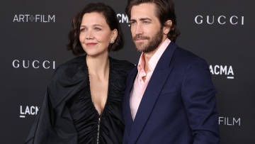 Τζέικ Τζίλενχαλ: Πήγε στην ίδια εκπομπή με την αδερφή του, Μάγκι, την επόμενη ημέρα - Εκείνη του είχε αφήσει ένα «ραβασάκι» (βίντεο)