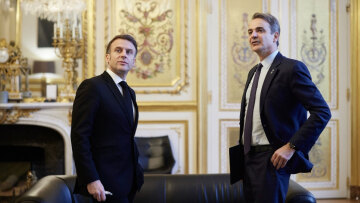 Τηλεφώνημα Μακρόν σε Μητσοτάκη και Μελόνι, συμφώνησαν να συνεργαστούν για Κύπρο και ελευθερία της ναυσιπλοΐας στην Ερυθρά Θάλασσα