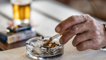 Μπαίνει «Μεγάλος Αδελφός» στην αγορά καπνού και αλκοόλ για να πιάσει τα €800 εκατ. που χάνει κάθε χρόνο το Δημόσιο