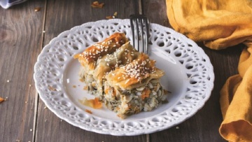 Πίτα με αγκινάρες και καρότα