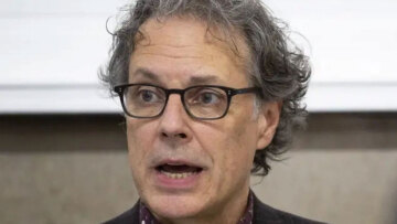 Πατέρας 14χρονης που είδε 2.000 posts αυτοκτονίας πριν πεθάνει: «Μην κλείσετε τα social media»