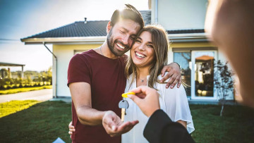 Ασφάλιση περιουσίας: Πώς αποζημιώνει καταστροφές από ακραία καιρικά φαινόμενα
