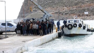 Σχεδόν 400 μετανάστες έφτασαν στην Κρήτη σε μία μέρα, σε εξέλιξη ακόμα δύο διασώσεις
