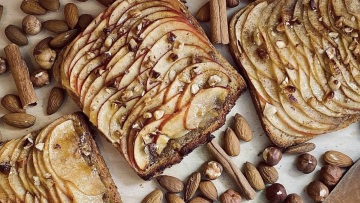 Σπιτική «μηλόπιτα» στο ψωμί 