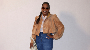 Η Όπρα Γουίνφρεϊ εντυπωσίασε με τη νέα εμφάνισή της μετά την απώλεια βάρους
