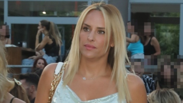 Έλενα Ασημακοπούλου: Δεν ήθελα να φύγω από την «Πολυκατοικία», δεν μου είχαν πει ότι θα ολοκληρωνόταν ο ρόλος μου στην πρώτη σεζόν
