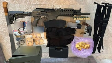 Πώς το ελληνικό FBI έφτασε στα ίχνη της πιο ισχυρής οικογένειας Ρομά για την απάτη - μαμούθ με χρυσές λίρες στη Λάρισα