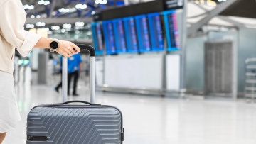 Τουρισμός: Στάση αναμονής και πρόσκαιρο «πάγωμα» κρατήσεων λόγω Μέσης Ανατολής