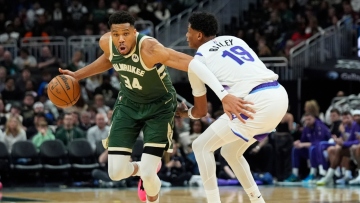 Εκτός ο Γιάννης Αντετοκούνμπο από το ματς των Μπακς με τους Χοκς