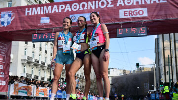 Ημιμαραθώνιος Αθήνας: Έγραψε ιστορία με τρίτη σερί νίκη η Μαρινάκου, νικητής με ρεκόρ αγώνα ο Μπιτάδος
