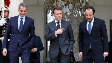 Στην Κύπρο τη Δευτέρα Μητσοτάκης και Μακρόν, θα έχουν συνάντηση με Χριστοδουλίδη