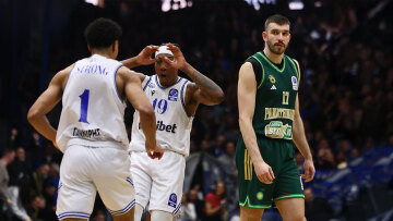 Ο Ηρακλής με buzzer beater του Ντέιβις κέρδισε 76-74 τον Παναθηναϊκό, δείτε βίντεο 