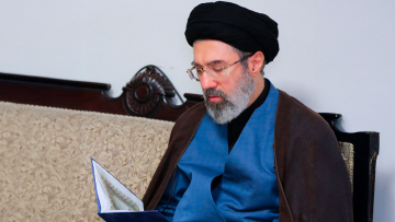 Το μήνυμα που στέλνει το Ιράν με τον Μοτζτάμπα Χαμενεΐ: «Η δύναμη πίσω από τα ράσα», ενισχύεται η κυριαρχία των σκληροπυρηνικών