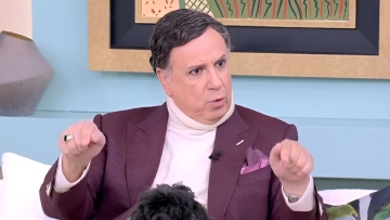 Χάρης Ρώμας: Βλέπω σκηνοθέτη σαν ιερή αγελάδα, να λέει τσιτάτα και να αποθεώνεται