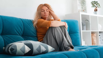 1 στις 2 Ελληνίδες δεν γνωρίζει ότι ο πονοκέφαλός της είναι ημικρανία