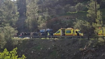 Τροχαίο με σχολικό λεωφορείο στην Κύπρο: 13 τραυματίες από τη σύγκρουση