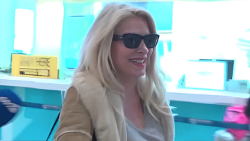 Επέστρεψε από την Ιρλανδία η Ελένη Μενεγάκη: Πέρασα φανταστικά