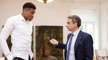 Η επιστολή Μητσοτάκη που πρότεινε στην Μέτσολα τον Αντετοκούνμπο για το Ευρωπαϊκό Τάγμα της Αξίας: Από τις πιο επιδραστικές προσωπικότητες
