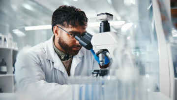 Γιατί καθυστερεί η χρηματοδότηση για τα ακριβά φάρμακα - Πότε θα είναι έτοιμο το Ταμείο Καινοτομίας