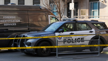 Πυροβολισμοί στο προξενείο των ΗΠΑ στο Τορόντο, σε εξέλιξη έρευνα της Αστυνομίας