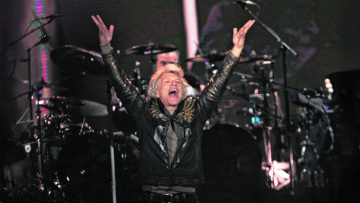 Bon Jovi: Universal Pictures ετοιμάζει βιογραφική ταινία για το συγκρότημα