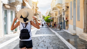 Το ελληνικό νησί που παρουσιάζεται στο εξωτερικό ως ένα «μυστικό μέρος με ασύλληπτη ομορφιά και χωρίς μαζικό τουρισμό»