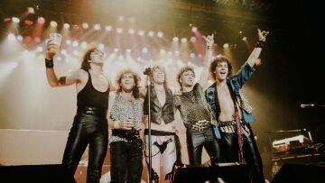 Bon Jovi: Από τα πρώτα χρόνια μέχρι τις μεγάλες επιτυχίες η ιστορία τους γίνεται ταινία