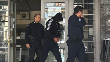 Προφυλακίστηκε ο 27χρονος οδηγός που παρέσυρε και σκότωσε τον 25χρονο στη Θεσσαλονίκη, «μακάρι να ήμουν εγώ στη θέση του», είπε