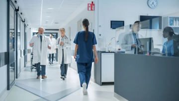 ΕΟΔΥ: Υπό έλεγχο γρίπη και COVID-19, αυξάνονται τα κρούσματα του RSV – Τι δείχνει η νέα έκθεση
