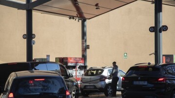 Μέτρα για να περιορίσει την αύξηση των τιμών σε ηλεκτρικό ρεύμα  και καύσιμα θα πάρει η Ισπανία
