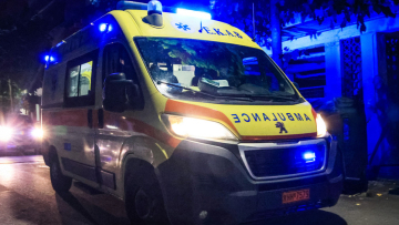 Γέννησε μέσα σε ασθενοφόρο στο Ηράκλειο, μεταφέρθηκε με το νεογνό στο ΠΑΓΝΗ