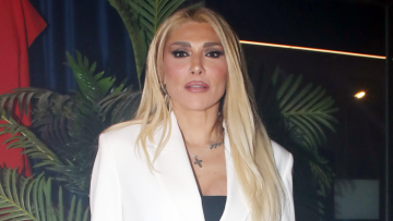 Αγγελική Ηλιάδη: Έχω σκεφτεί να γράψω βιβλίο για τη ζωή μου