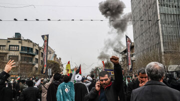 Τραυματισμένος και παραμορφωμένος ο Μοτζτάμπα Χαμενεΐ, λένε οι ΗΠΑ - «Θα χτυπήσουμε πολύ σκληρά το Ιράν την επόμενη εβδομάδα» απειλεί ο Τραμπ