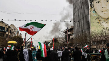 Μία νεκρή διαδηλώτρια μετά από έκρηξη σε κτίριο στην Τεχεράνη, δείτε βίντεο