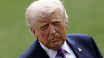 Axios: Ο Τραμπ είπε στους ηγέτες της G7 ότι το Ιράν βρίσκεται «στα πρόθυρα της παράδοσης»