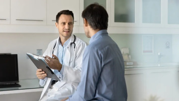 Καρκίνος προστάτη: Πότε συστήνεται ορμονοθεραπεία μετά από χειρουργείο