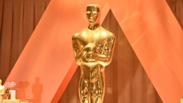 Απόψε τα Όσκαρ του 2026: Οι υποψηφιότητες, οι εκπλήξεις και τα φαβορί πριν από τη μεγάλη βραδιά