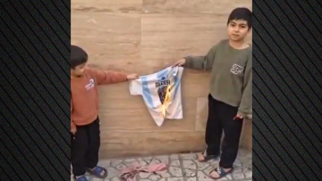 Παιδιά στο Ιράν έκαψαν φανέλες του Μέσι μετά την συνάντησή του με τον Τραμπ στον Λευκό Οίκο, δείτε βίντεο 