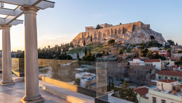 Απίστευτα χρήματα για να αγοράσουν σπίτι με θέα στην Ακρόπολη