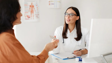 Έχουμε τα καινοτόμα φάρμακα που χρειάζονται οι ασθενείς – Τι λέει ο ΓΓ Άρης Αγγελής για την πρόσβαση σε νέες θεραπείες
