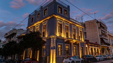 Απίστευτα χρήματα για να αγοράσουν σπίτι με θέα στην Ακρόπολη