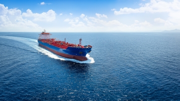 Νομικές και στρατηγικές προκλήσεις για την ελληνική ναυτιλία από τη σύγκρουση στον Κόλπο
