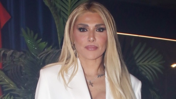 Το μήνυμα της Αγγελικής Ηλιάδη μετά τις καταγγελίες για κακοποίηση από τον Μπάμπη Λαζαρίδη: Μιλάμε χωρίς φόβο, ντροπή και ενοχές