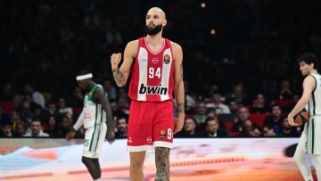 Φουρνιέ στην L’ Equipe: «Θα ολοκληρώσω το συμβόλαιο με τον Ολυμπιακό και μετά θα αποσυρθώ» 